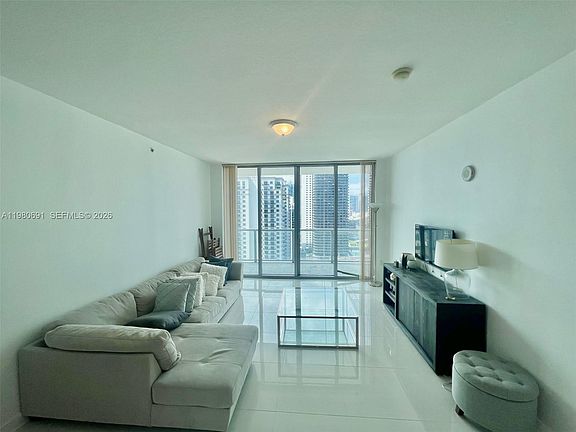 3rd image of 1111 SW 1st Ave #3223