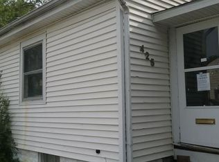 425 Charles St, Waterloo, IA 50703