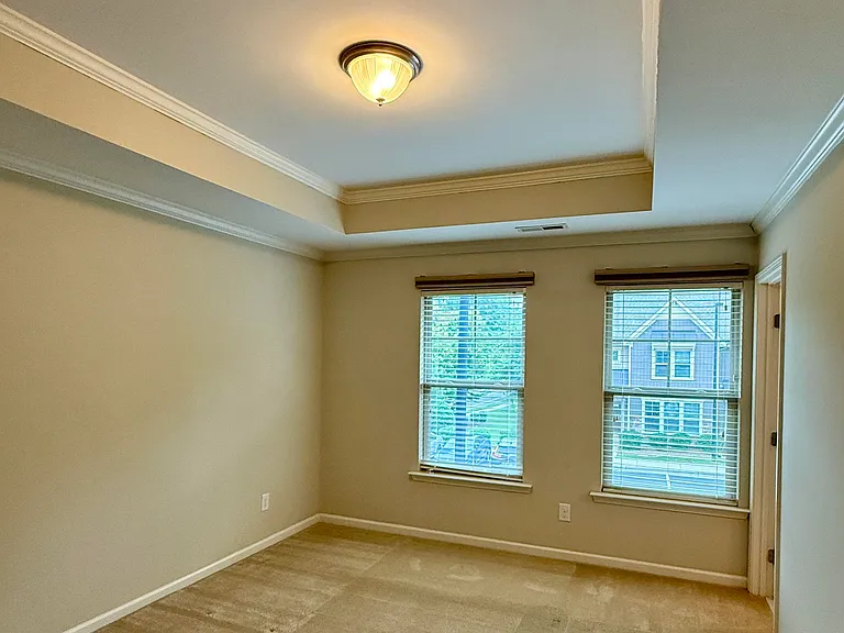 1008 Midtowne Way — Photo 11
