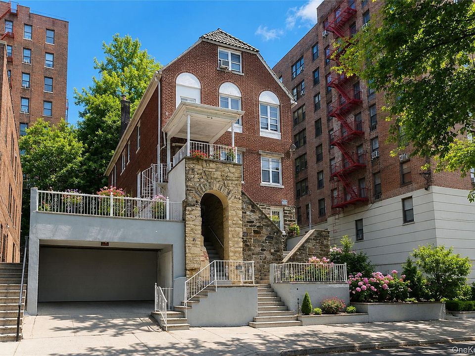 1st image of 2854 Kingsbridge Terrace
