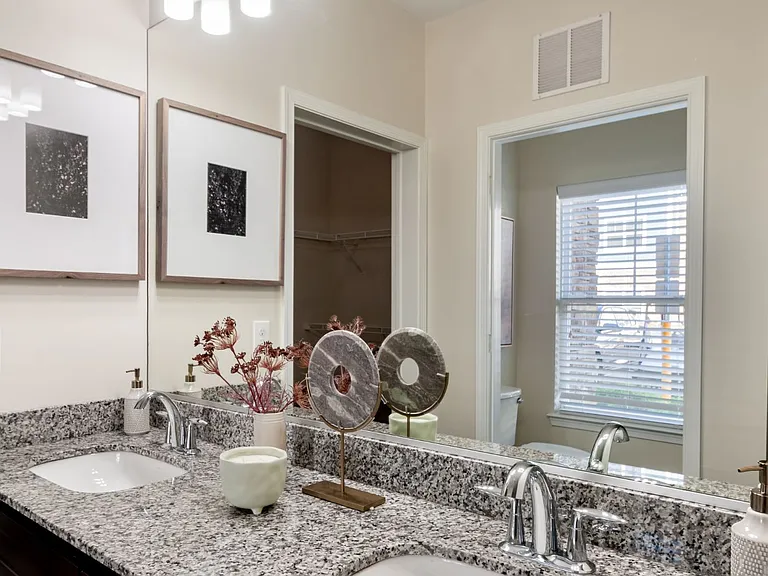 The Haven at Atwater Village — Photo 8