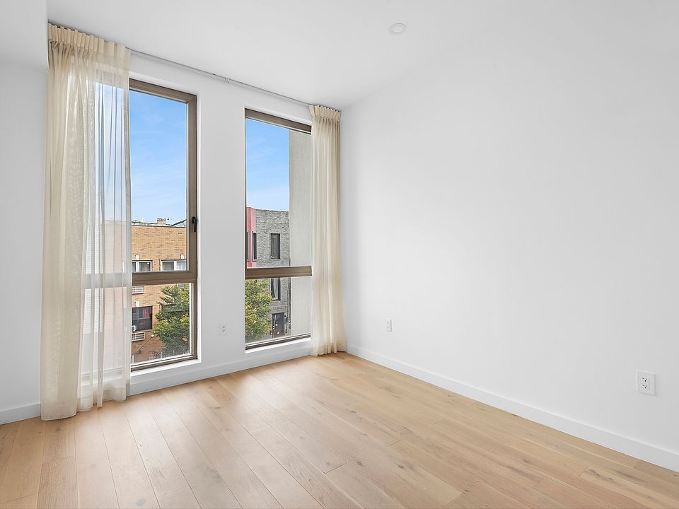 1st image of 373 Palmetto St #3A