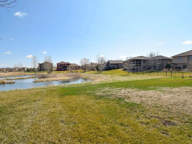 2204 S Silverthorne Ave — Photo 67