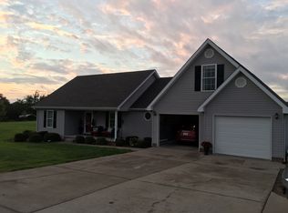 2605 Yarbrough Hill Rd, Nebo, KY 42441