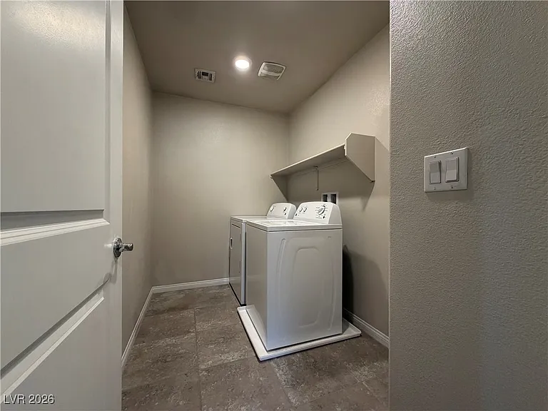 10877 El Camino Rd — Photo 11
