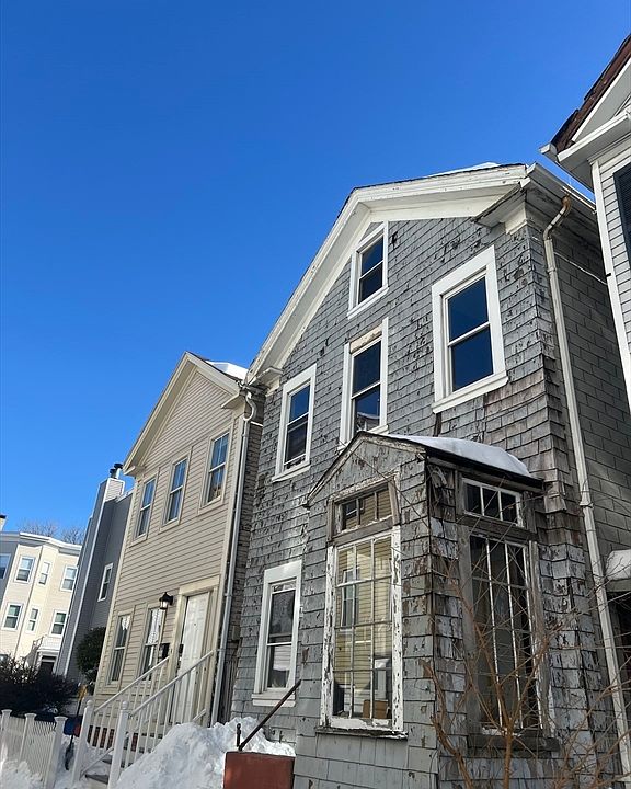1st image of 4 Glover Ct