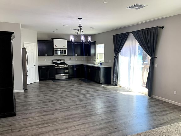 4th image of 1554 La Vita Dr