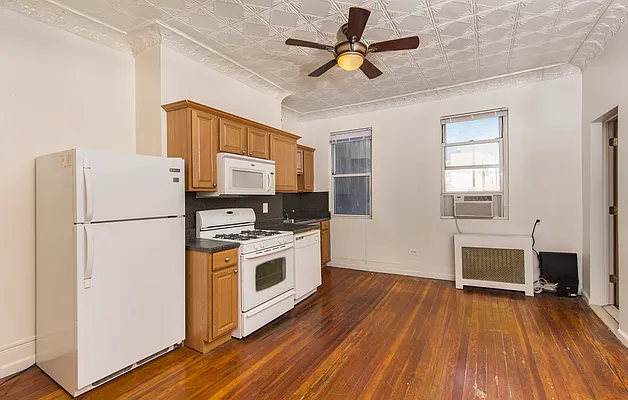 Rented by Compass | media 23