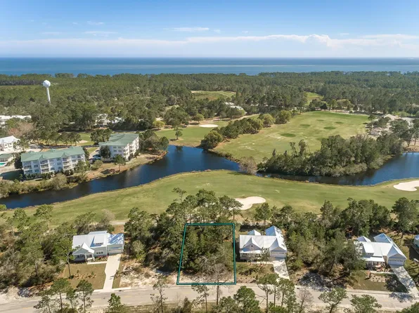 417 Royal Tern Way St, Lanark Village, FL 32323