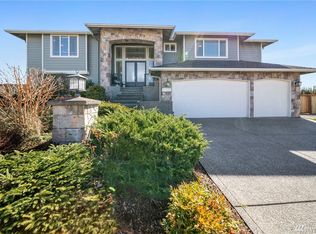 21808 31st St E, Lake Tapps, WA 98391