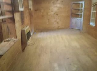 74 Round Top Rd, Mill Spring, NC 28756