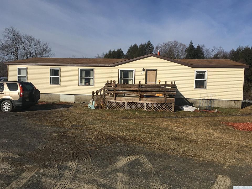 1st image of 18 Kowal Ln