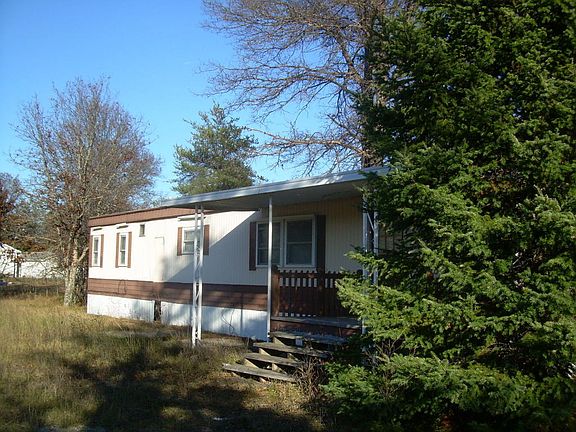 3rd image of 124 Alexia Ln