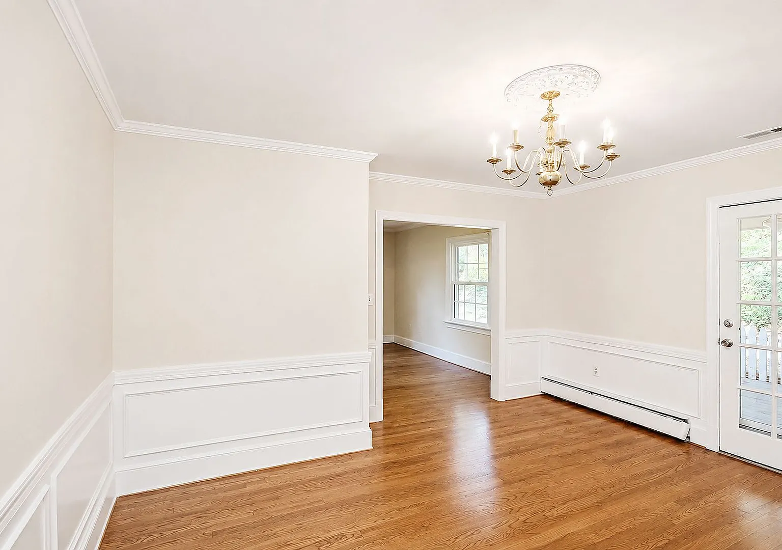 Spacious Pet-Friendly Greenbrier Home with Recent Updates + Lawn Care Included — Photo 3