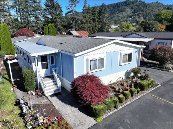 16063 Driftwood Ln Space 14, Brookings, OR 97415