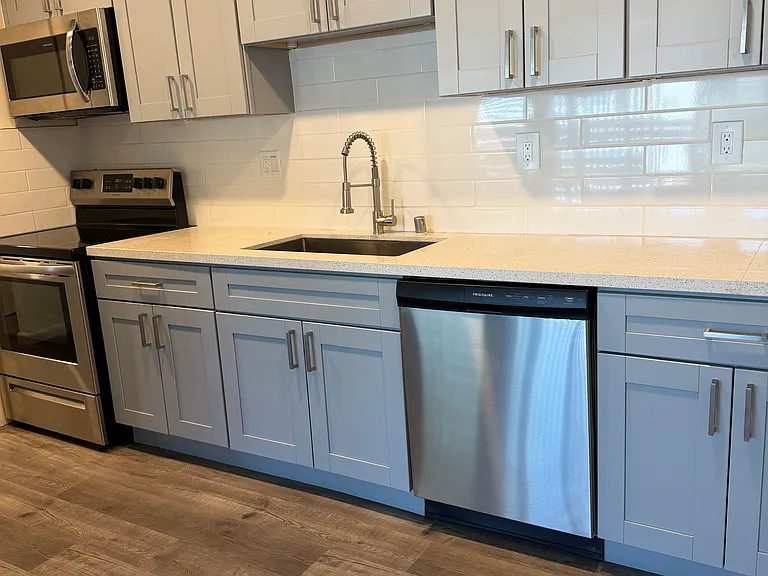 150 Harrison Ave #20 — Photo 3