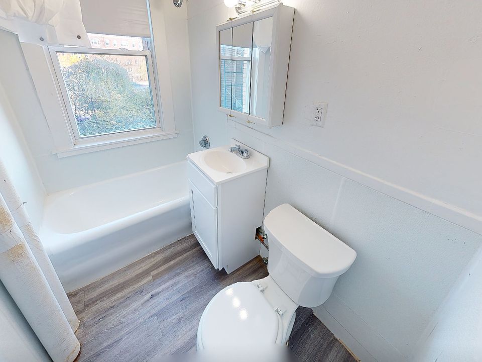 1st image of 1637 Commonwealth Ave #122