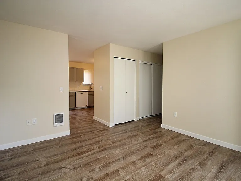 131 - 149 SE 151st Avenue Ascot Fir — Photo 24