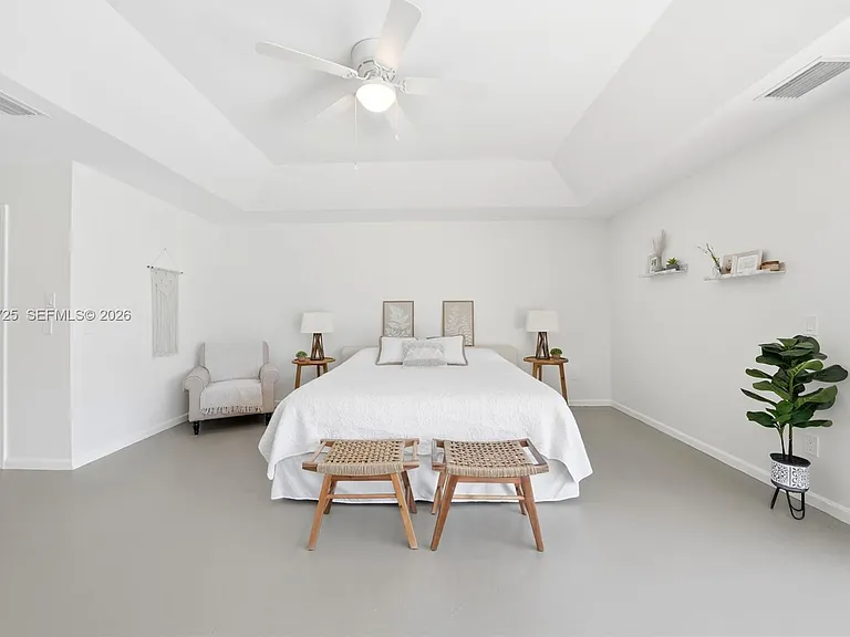 11008 Boca Woods Ln — Photo 14
