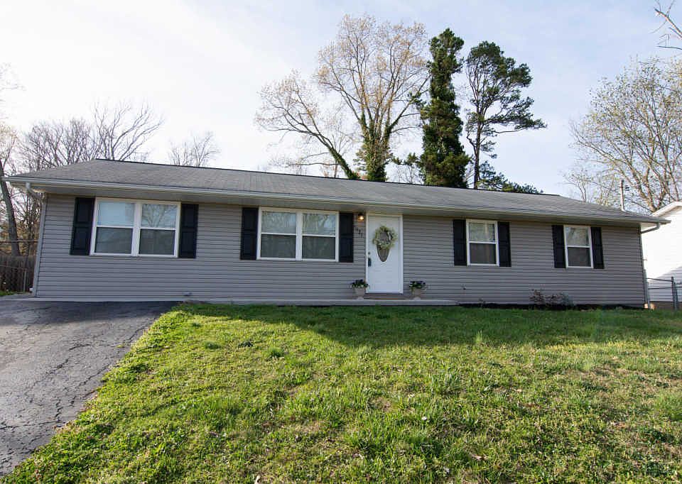 1st image of 6421 Shrewsbury Dr