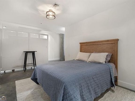 5th image of 845 Spring St NW Unit 523