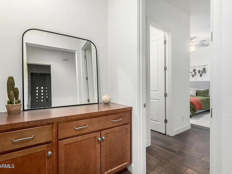 11491 N Luckenbach St — Photo 28