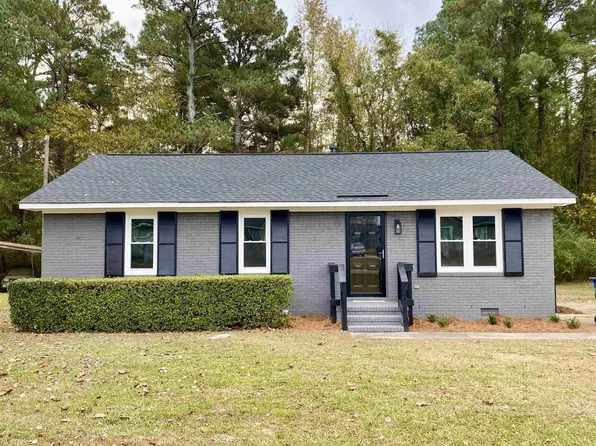 104 Gum Rd, Dunn, NC 28334