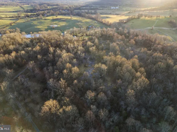 Scuffleburg Rd, Delaplane, VA 20144