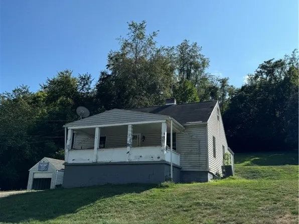 74 Greene St, Clarksville, PA 15322