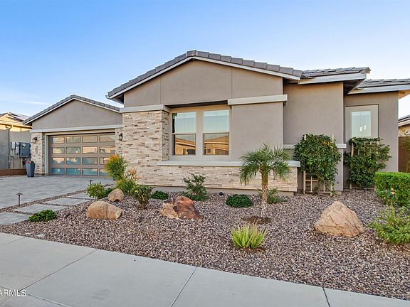 2nd image of 3007 E Los Gatos Dr
