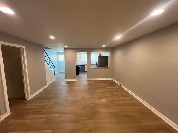 2166 Valley View Dr