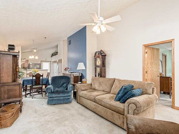 5th image of 1823 Meadowlawn Dr