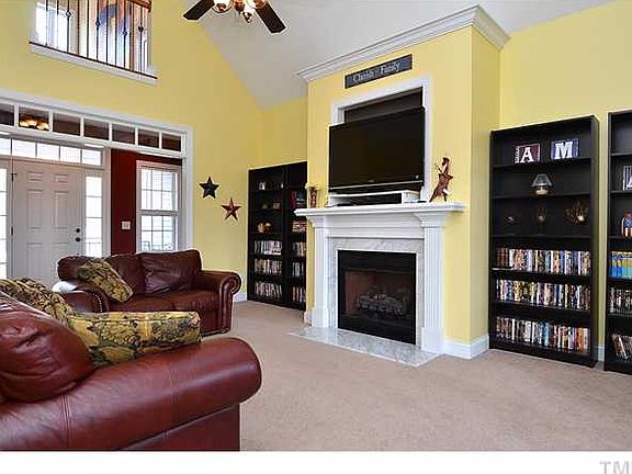 4th image of 30 Hillsdale Dr