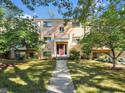 10661 Montrose Ave APT 202, Bethesda, MD, 20814