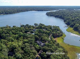 8 Merchant Ave, Yarmouth Port, MA 02675