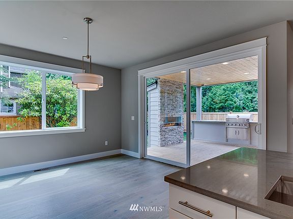 4th image of 15202 Dayton Avenue N #1