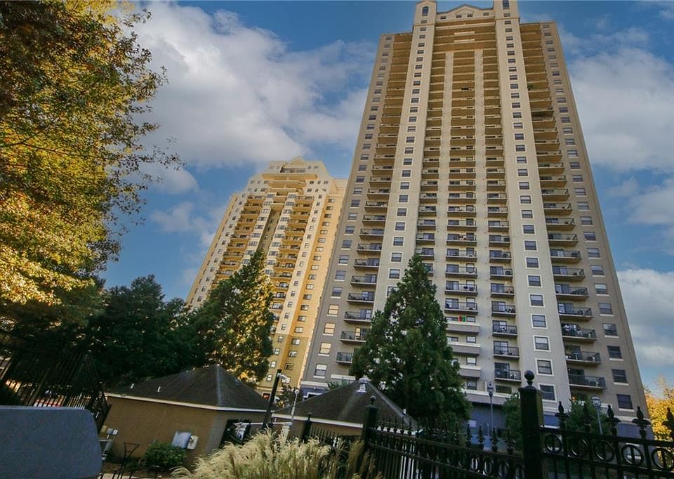 1st image of 799 Hammond Dr Unit 116