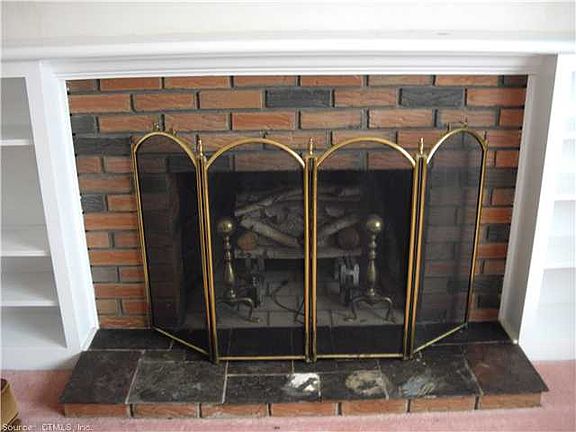 2nd image of 39 Avon Dr