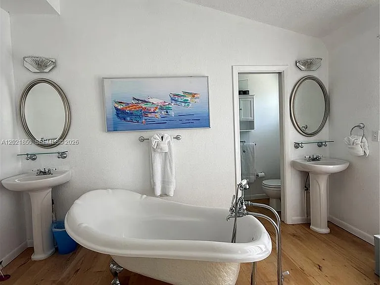 172 Valois Blvd — Photo 13