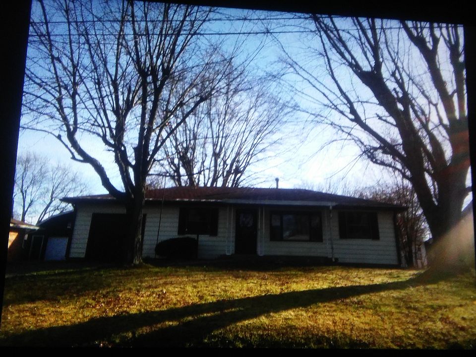 1st image of 118 N 5th St