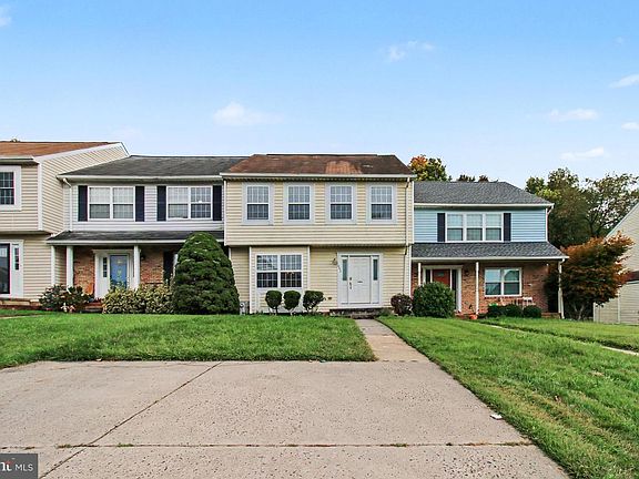 2nd image of 1443 Landis Cir