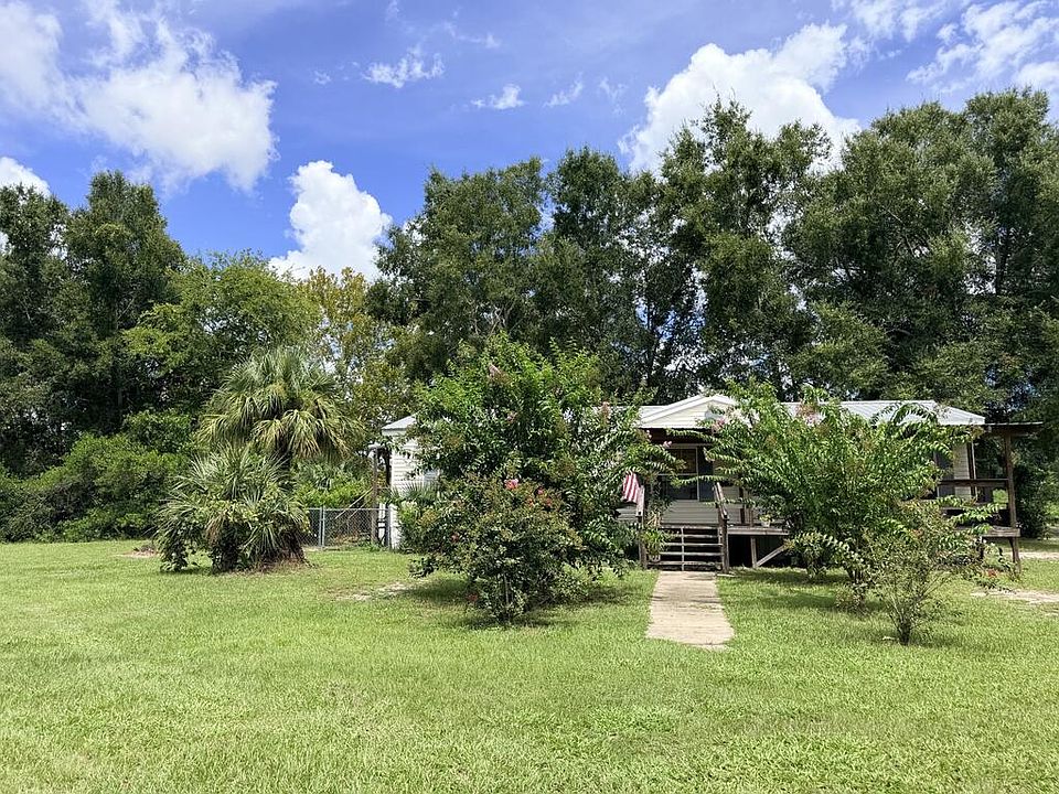 1st image of 230 E Rodgers Blvd
