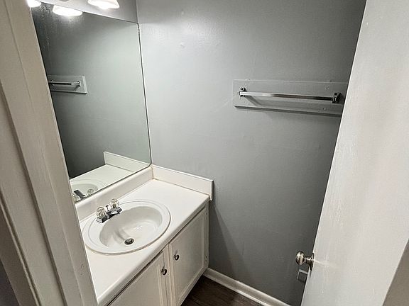 3rd image of 3415 Meadow Ct #3413