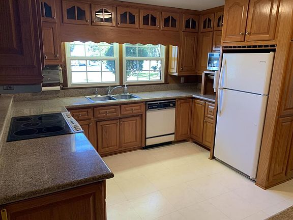 5th image of 1430 Bayshore Ct