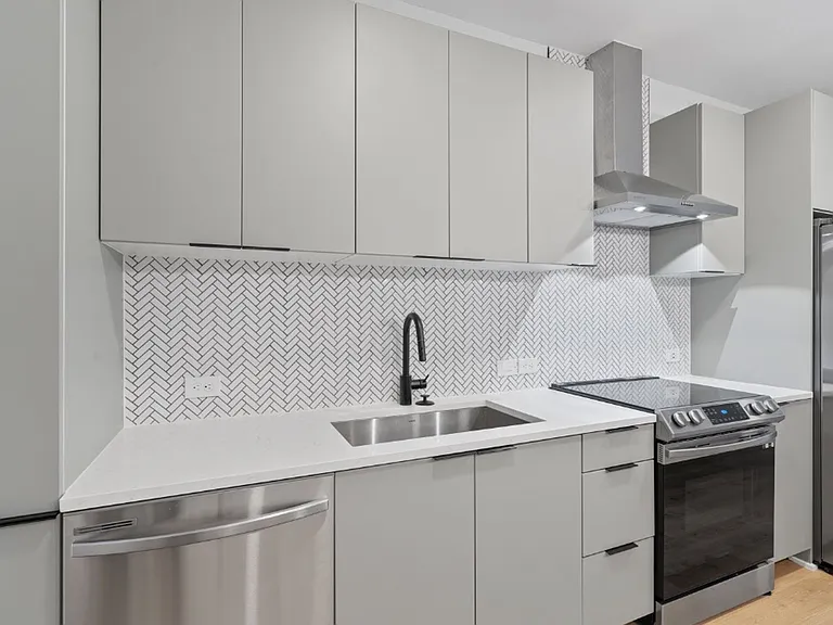 2500 Longview St #105 — Photo 3