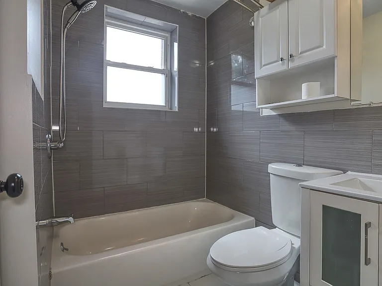 60 Webster Ave #2 — Photo 15
