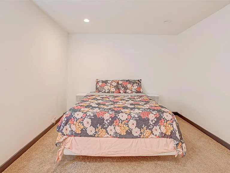5863 Inwood Dr #5 — Photo 30