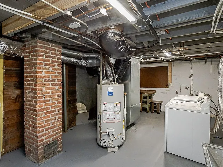 3662 Revere Dr — Photo 32