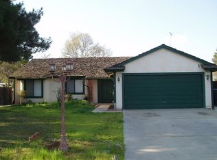 2954 Sylmar Ave, Clovis, CA 93612