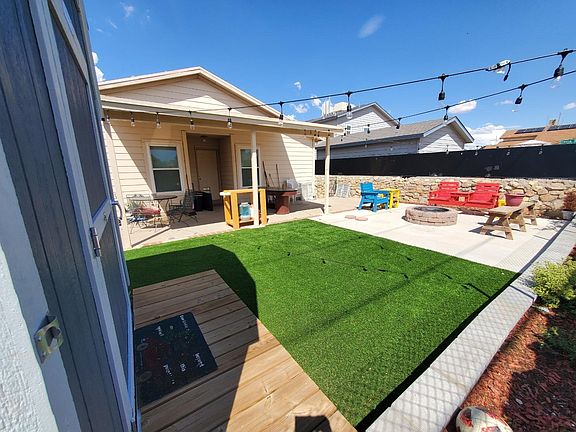 3rd image of 12562 Tierra Padre Ln